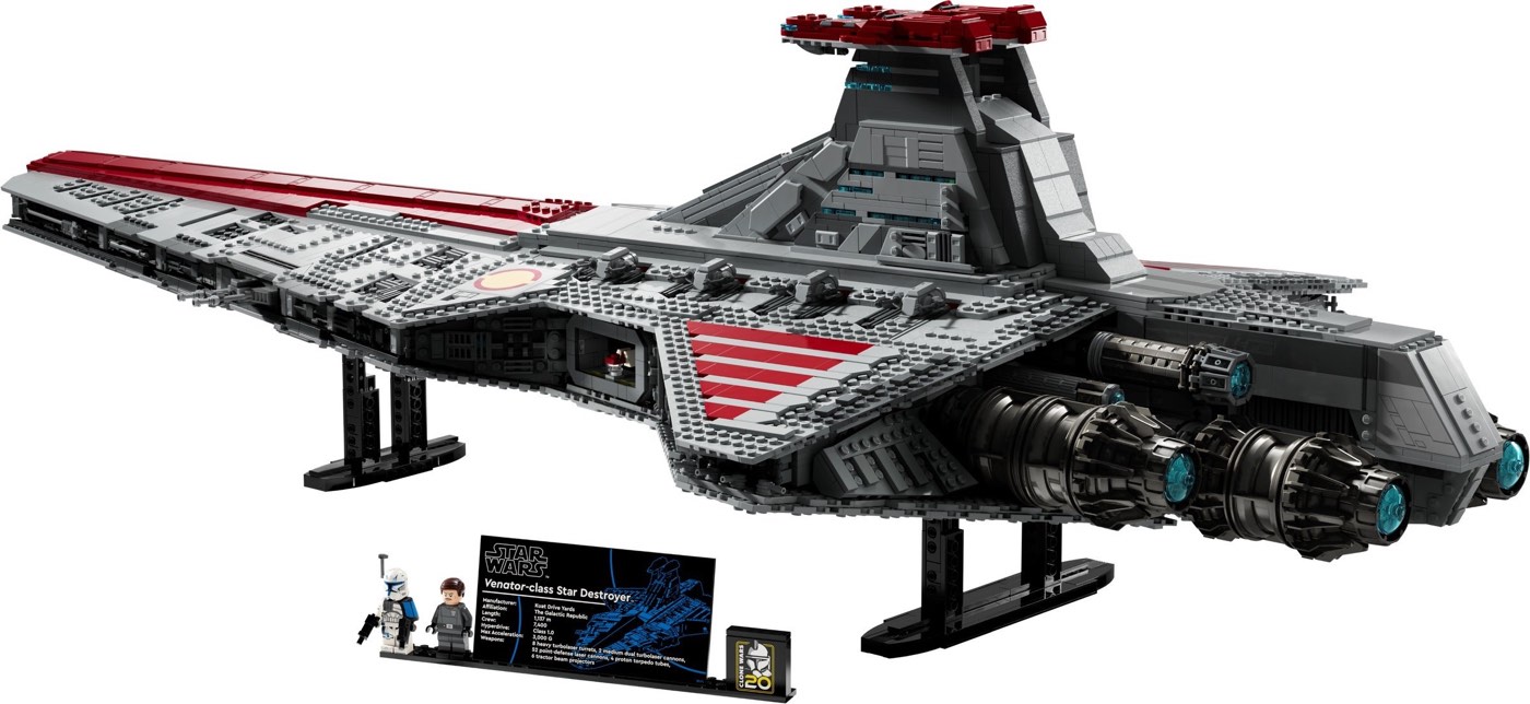 Full side profile of the LEGO UCS Venator 75367 on its display stand with the information plaque and two minifigures